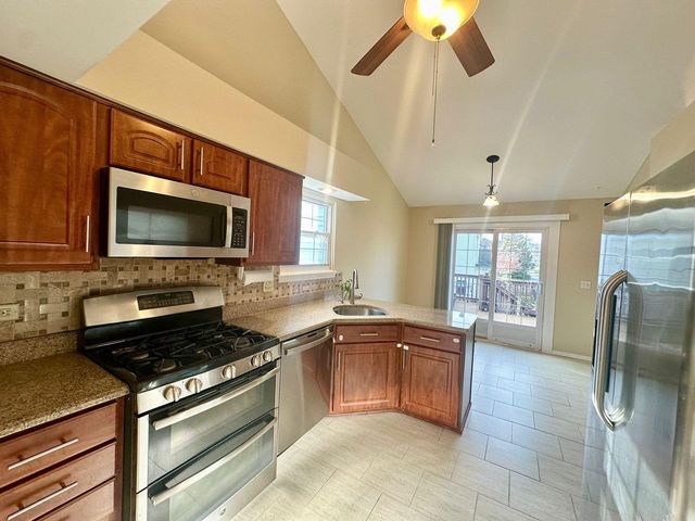 612 Orrington Court, Lake Zurich, IL 60047