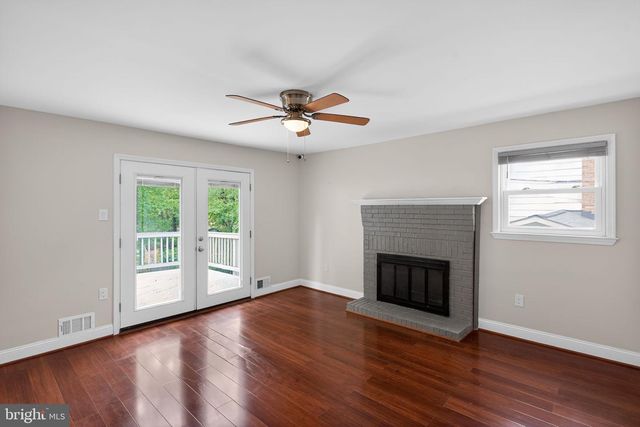 13312 FORT WASHINGTON RD, Fort Washington, MD 20744