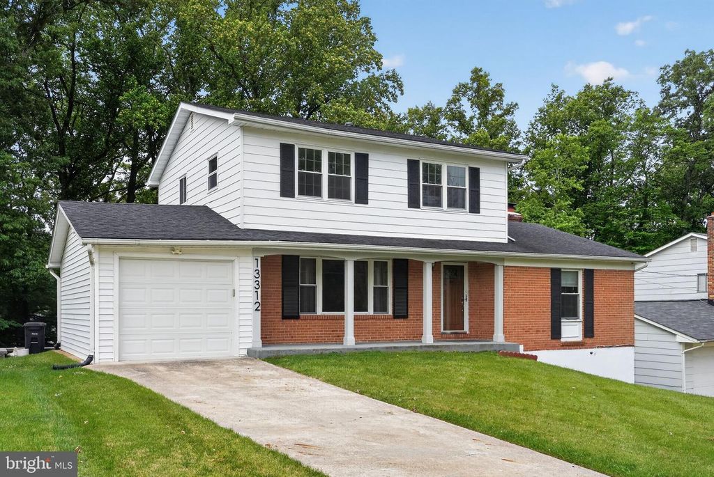 Image 2 of property listing at 13312 FORT WASHINGTON RD, Fort Washington, MD 20744