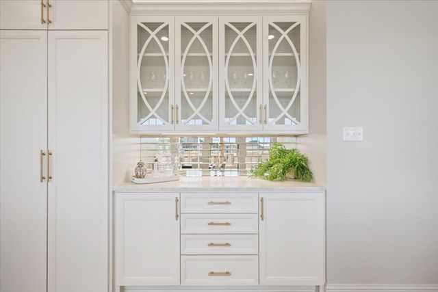 131 Big Catch Lane, Robinson, TX 76706