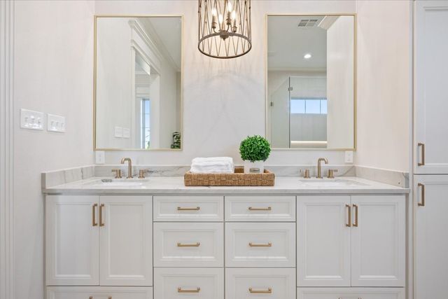 131 Big Catch Lane, Robinson, TX 76706