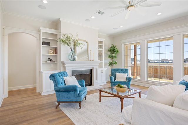 131 Big Catch Lane, Robinson, TX 76706