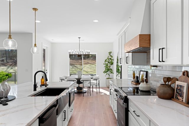 647 Narrow Circle, Inman, SC 29349