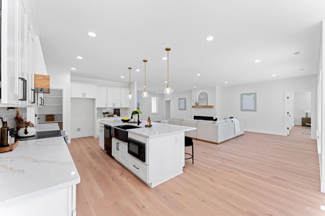 647 Narrow Circle, Inman, SC 29349