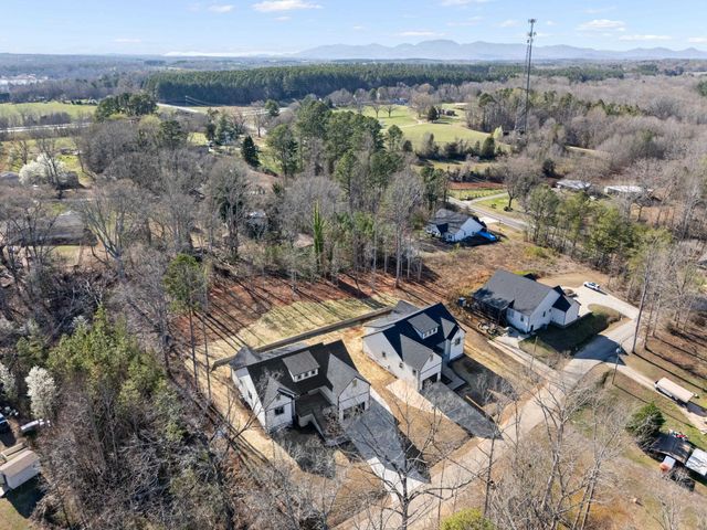 647 Narrow Circle, Inman, SC 29349