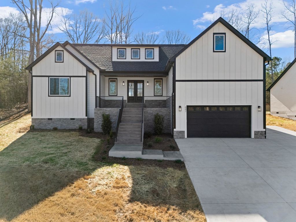 647 Narrow Circle, Inman, SC 29349