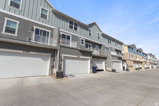 1056 W PAINTED HORSE LN, Bluffdale, UT 84065