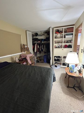 126 Sherman Hill Road APT B12, Woodbury, CT 06798