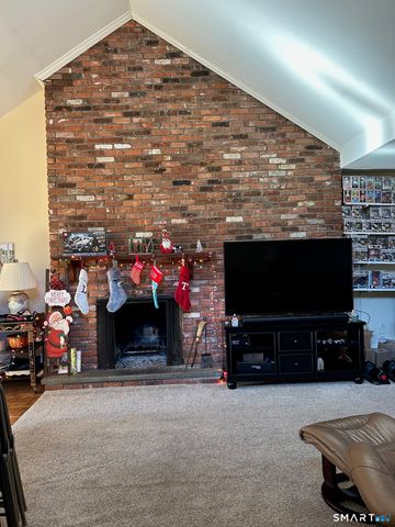 126 Sherman Hill Road APT B12, Woodbury, CT 06798