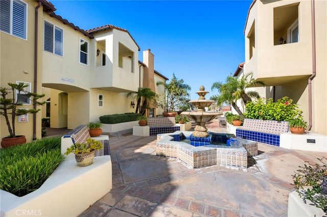 328 5th street, Huntington Beach, CA 92648
