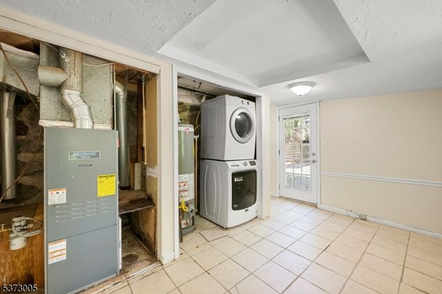 490 Split Rock Rd, Rockaway Twp., NJ 07849