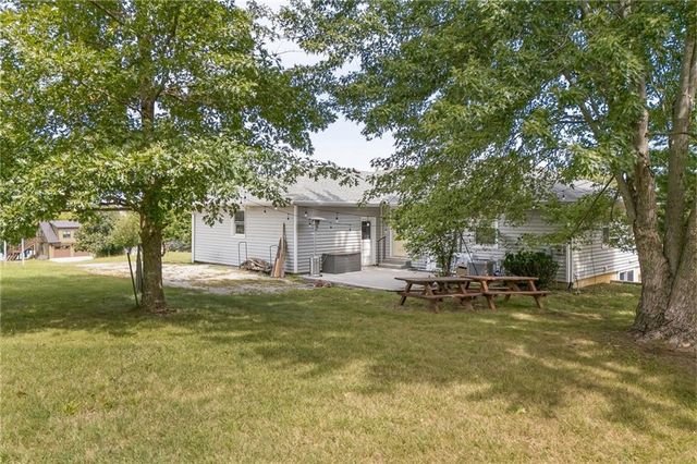 553 Lake Viking Terrace, Gallatin, MO 64640