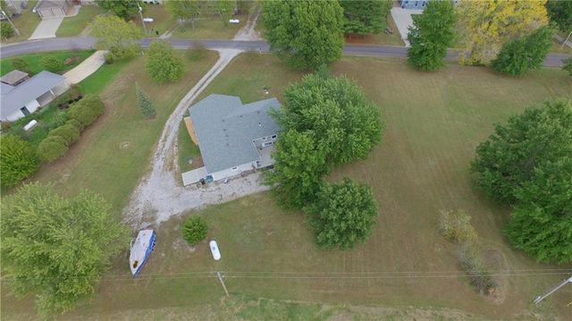 553 Lake Viking Terrace, Gallatin, MO 64640