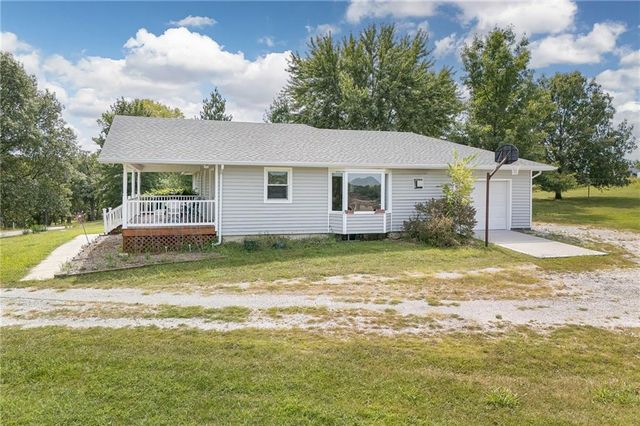 553 Lake Viking Terrace, Gallatin, MO 64640