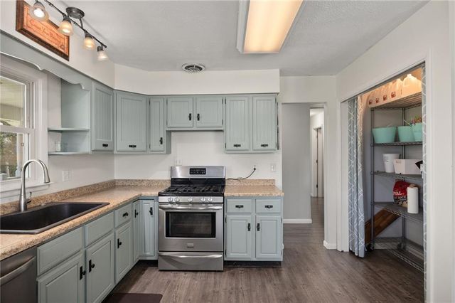 553 Lake Viking Terrace, Gallatin, MO 64640