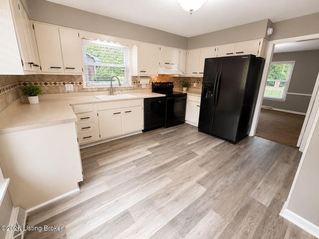 620 El Dorado Dr, Elizabethtown, KY 42701