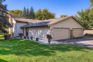 2781 Robinwood Way, Woodbury, MN 55125