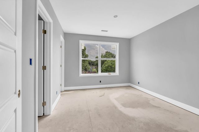 38 Dixon Drive, Clarksville, TN 37040