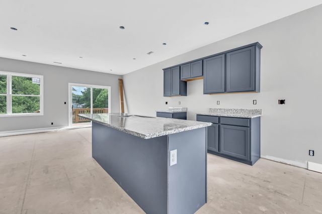38 Dixon Drive, Clarksville, TN 37040