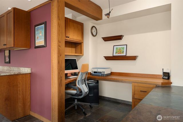 8909 NE 118th Place, Kirkland, WA 98034