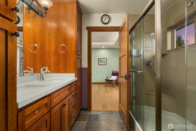 8909 NE 118th Place, Kirkland, WA 98034