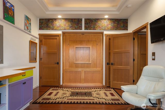 8909 NE 118th Place, Kirkland, WA 98034