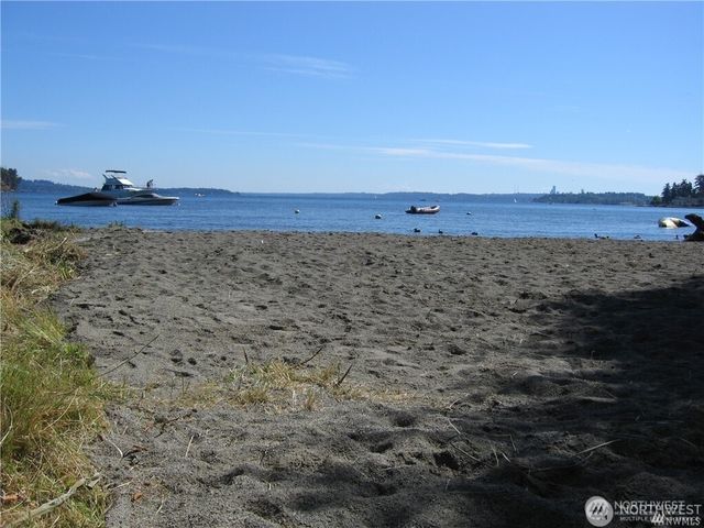8909 NE 118th Place, Kirkland, WA 98034