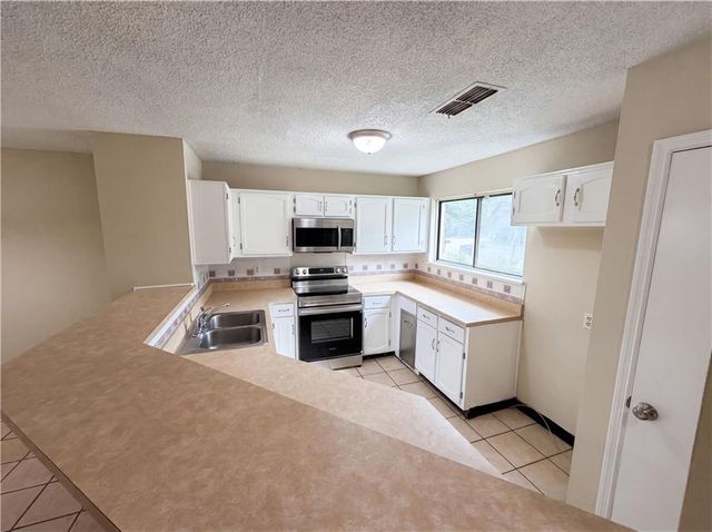 3271 Tennington Place, Lawrenceville, GA 30044