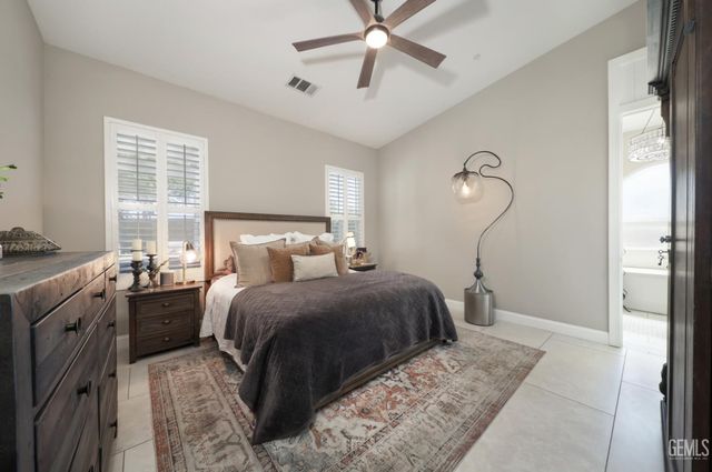 3406 Wicklow Court, Bakersfield, CA 93314