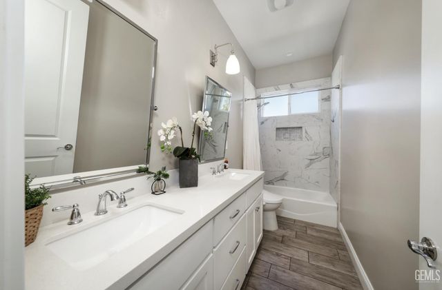 3406 Wicklow Court, Bakersfield, CA 93314