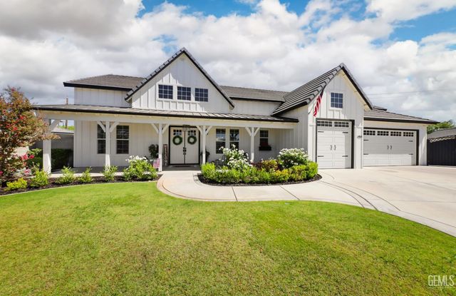 3406 Wicklow Court, Bakersfield, CA 93314