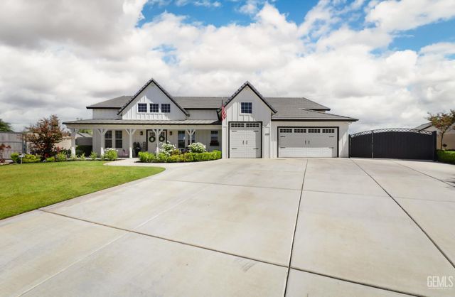 3406 Wicklow Court, Bakersfield, CA 93314