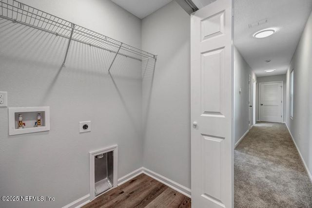 9042 EATON Avenue, Jacksonville, FL 32211