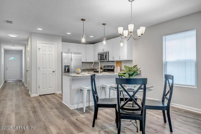 9042 EATON Avenue, Jacksonville, FL 32211