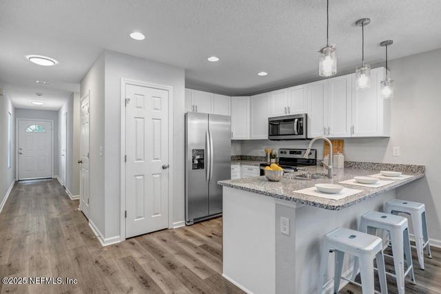 9042 EATON Avenue, Jacksonville, FL 32211