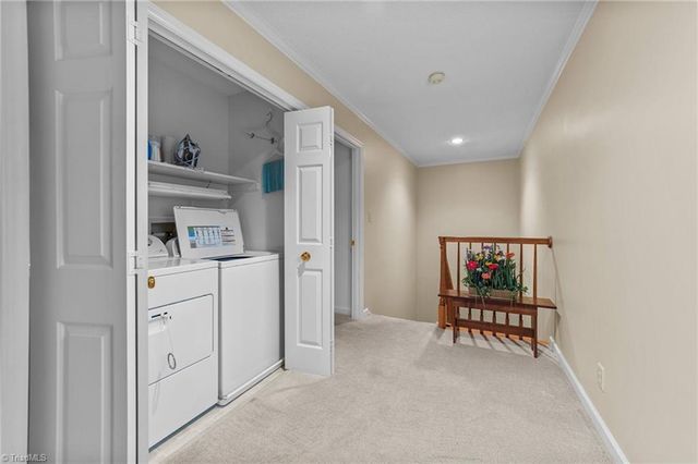 300 Quarterpath Lane, Jamestown, NC 27282