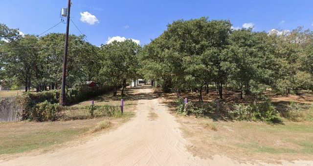 397 Lacy DR B, Elgin, TX 78621