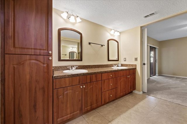 1801 E LAKE ROAD 2D, Palm Harbor, FL 34685