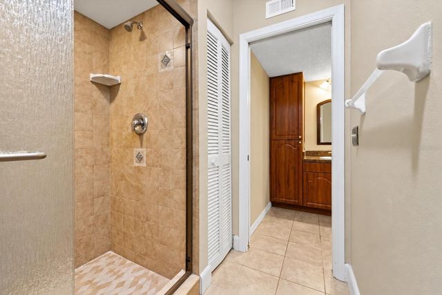 1801 E LAKE ROAD 2D, Palm Harbor, FL 34685
