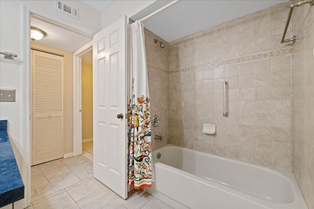 1801 E LAKE ROAD 2D, Palm Harbor, FL 34685