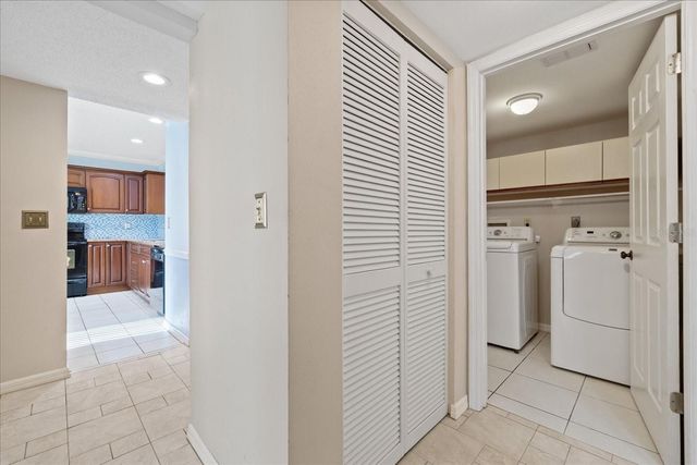 1801 E LAKE ROAD 2D, Palm Harbor, FL 34685