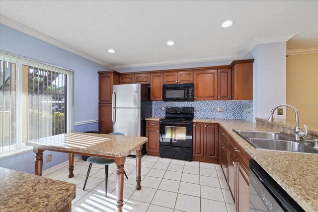 1801 E LAKE ROAD 2D, Palm Harbor, FL 34685