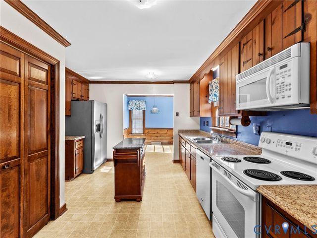 4701 Black Oak Rd, North Chesterfield, VA 23237