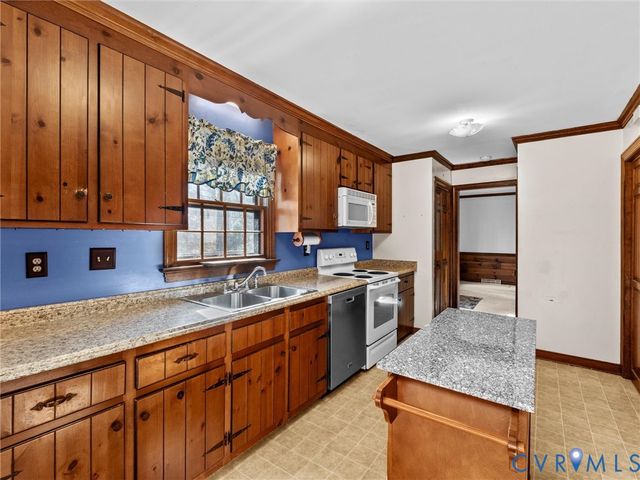 4701 Black Oak Rd, North Chesterfield, VA 23237