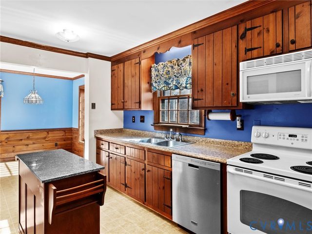 4701 Black Oak Rd, North Chesterfield, VA 23237