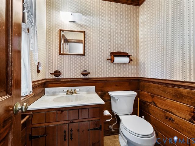 4701 Black Oak Rd, North Chesterfield, VA 23237