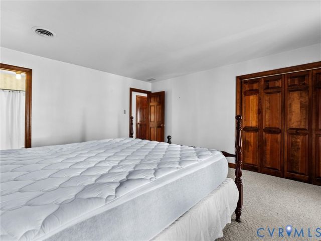 4701 Black Oak Rd, North Chesterfield, VA 23237