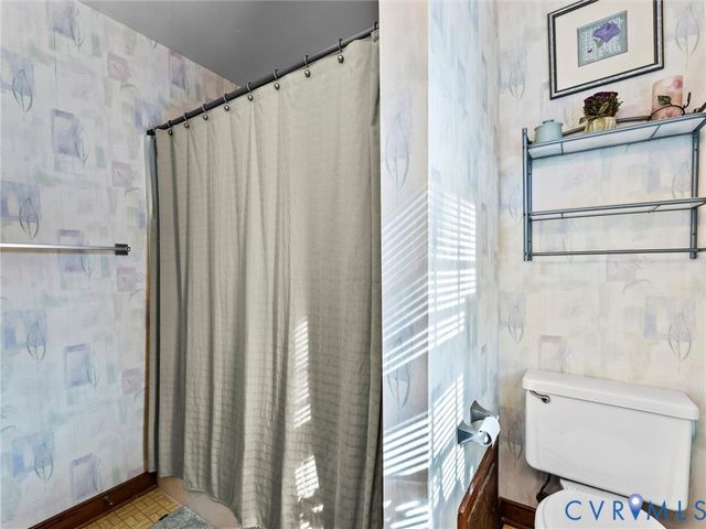 4701 Black Oak Rd, North Chesterfield, VA 23237