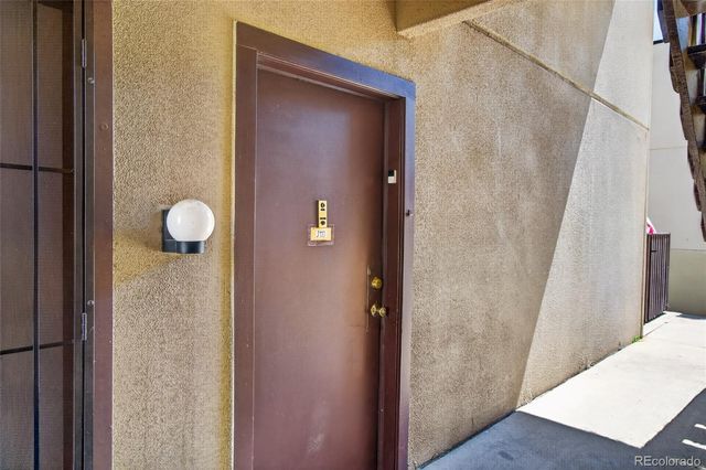 9700 E Iliff Avenue 110, Denver, CO 80231