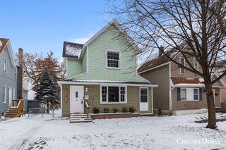 1128 Mcreynolds Avenue, Grand Rapids, MI 49504